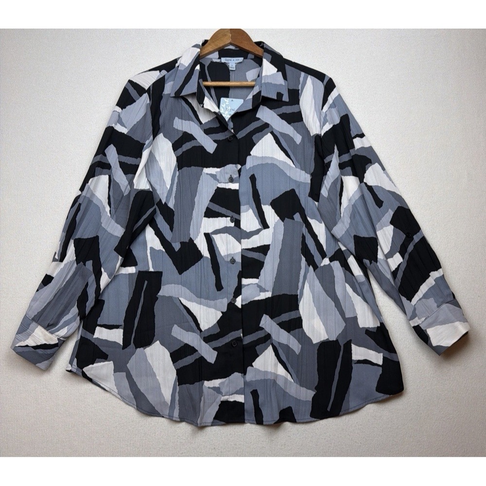 NWT Floral & Ivy Woman Button Up Roll Tab Sleeves Blouse 1X Crinkle Texture Gray
